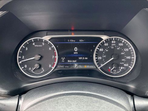 Certified 2024 Nissan Sentra SV w/ SV Premium Package FWD image 21
