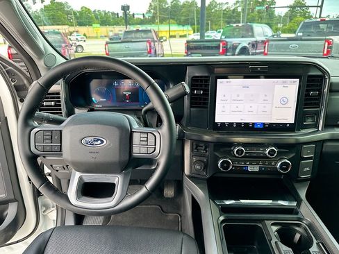 Used 2026 Ford F250 Lariat AWD/4WD image 19