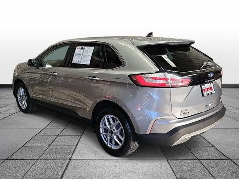 Used 2024 Ford Edge SEL image 4