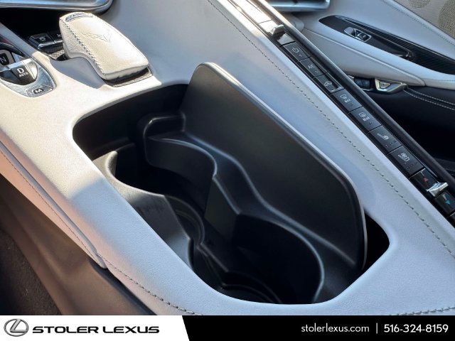 Used 2021 Chevrolet Corvette Stingray Premium Conv w/ Z51 Performance Package RWD image 32