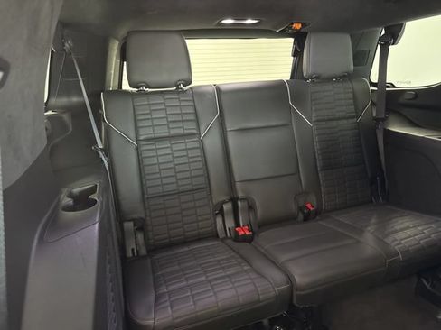 Used 2023 Cadillac Escalade Sport Platinum w/ LPO, ONYX Package AWD/4WD image 39