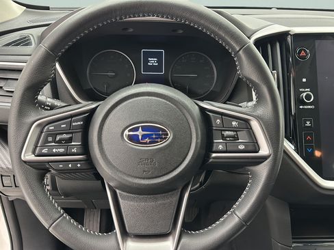 Used 2023 Subaru Ascent Premium w/ Convenience Package AWD/4WD image 15