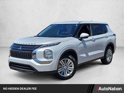 Used 2024 Mitsubishi Outlander ES