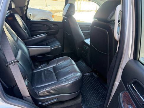 Used 2008 GMC Yukon Denali image 23