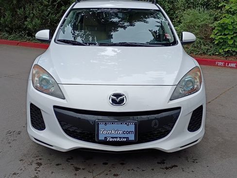 Used 2013 MAZDA MAZDA3 i Touring FWD image 11