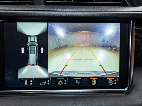 Used 2024 GMC Yukon XL Denali w/ Denali Reserve Package image 19