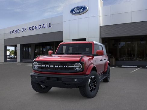 New 2026 Ford Bronco Outer Banks AWD/4WD image 2