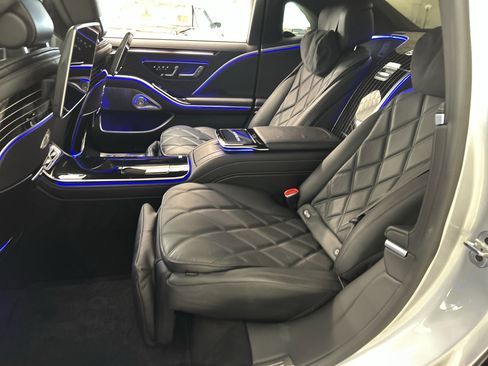 Certified 2024 Mercedes-Benz Maybach S 580 4MATIC image 38