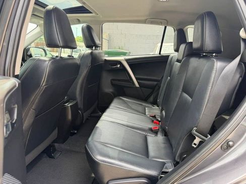 Used 2015 Toyota RAV4 Limited w/ Technology Package FWD image 9