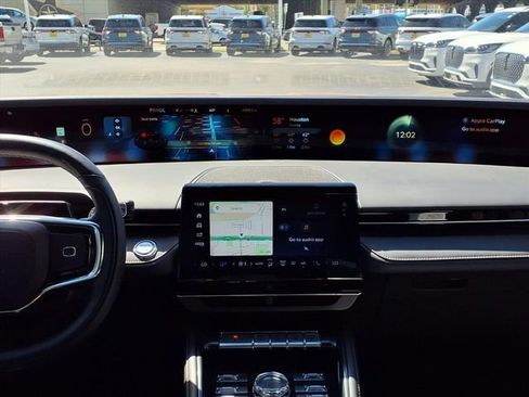 New 2025 Lincoln Nautilus Premier w/ Equipment Group 102A image 12