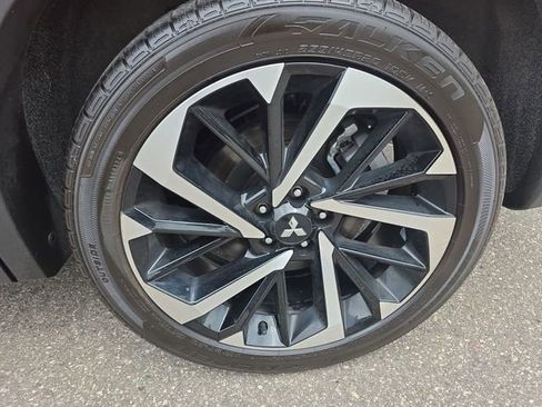 Used 2023 Mitsubishi Outlander SE AWD/4WD image 10
