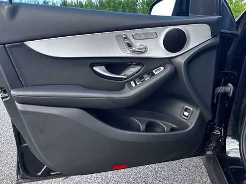 Certified 2022 Mercedes-Benz GLC 300 image 27