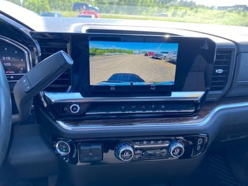 Used 2025 GMC Sierra 2500 SLE w/ SLE Convenience Package AWD/4WD image 25