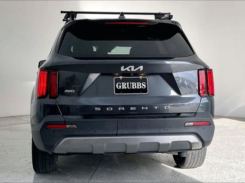Used 2022 Kia Sorento SX Prestige image 7