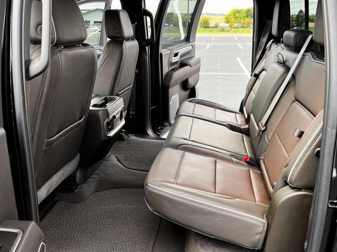 Used 2024 GMC Sierra 2500 Denali image 18