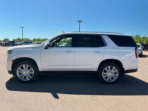 Used 2021 Chevrolet Tahoe High Country w/ Premium Package AWD/4WD image 38
