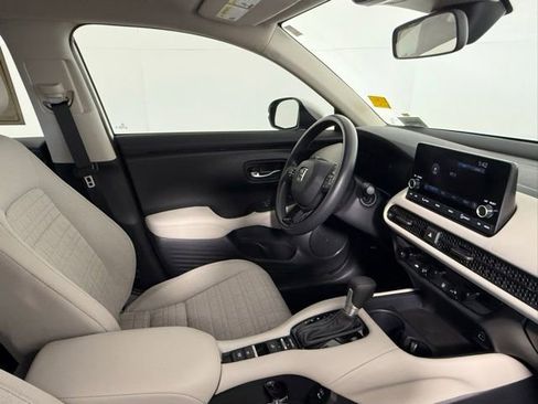 Used 2024 Honda HR-V LX image 47