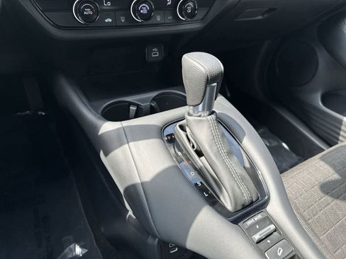 Used 2025 Honda HR-V LX image 18