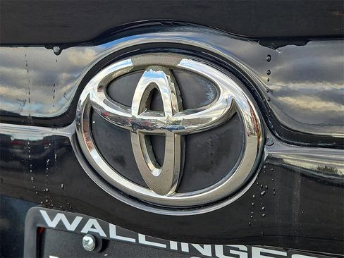 Used 2007 Toyota Camry XLE image 28