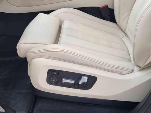 Used 2019 BMW X5 xDrive40i w/ Premium Package 2 AWD/4WD image 23