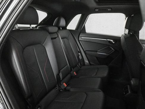 Used 2025 Audi Q3 2.0T Premium Plus w/ Premium Plus Package image 21