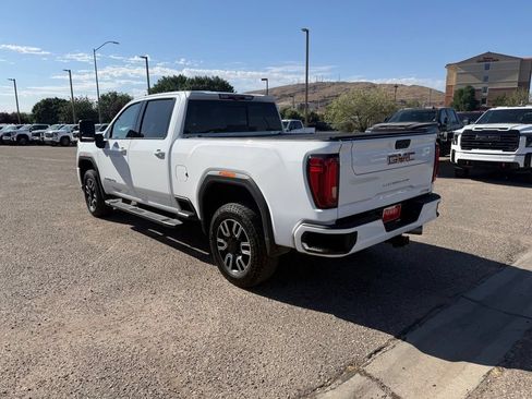 Used 2020 GMC Sierra 2500 AT4 w/ AT4 Premium Package AWD/4WD image 7