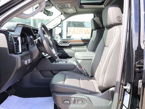 New 2026 GMC Sierra 2500 Denali w/ Denali Reserve Package AWD/4WD image 15