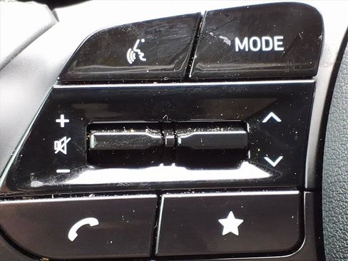 Used 2025 Hyundai Elantra Sport w/ Cargo Package image 45