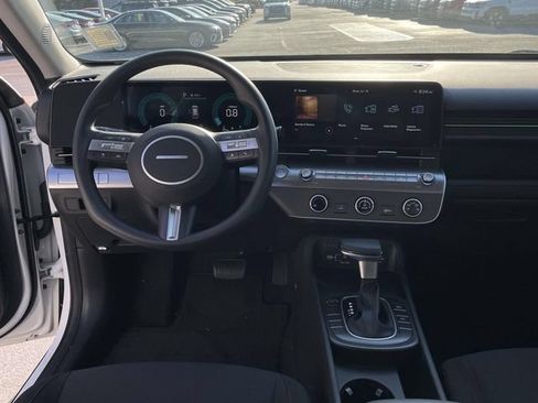 Used 2026 Hyundai Kona SE FWD image 13