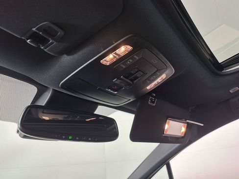 Used 2025 Toyota Sienna XLE Woodland Edition AWD/4WD image 34