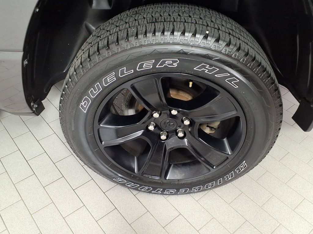 Used 2022 RAM 1500 Big Horn AWD/4WD image 8