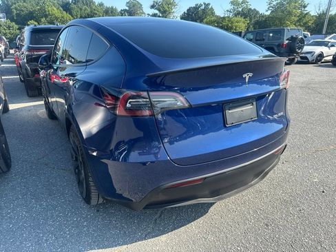 Used 2022 Tesla Model Y Performance AWD/4WD image 6