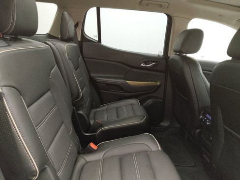 Used 2019 GMC Acadia Denali w/ Technology Package FWD image 19