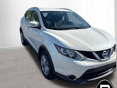 Used 2017 Nissan Rogue Sport SV w/ SV All-Weather Package AWD/4WD image 8