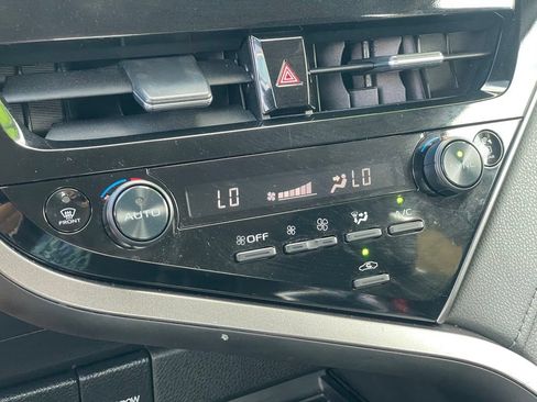 Used 2022 Toyota Camry LE FWD image 20
