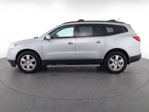 Used 2011 Chevrolet Traverse LT w/ LPO, 'HIT The Road' Package FWD image 6
