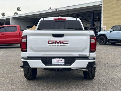 New 2026 GMC Canyon Elevation image 4