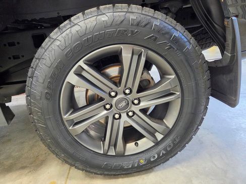 Used 2021 Ford F150 Lariat w/ Equipment Group 502A High AWD/4WD image 17