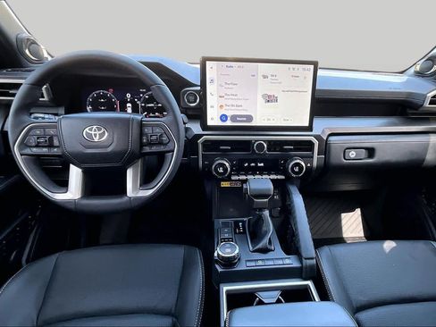 Used 2026 Toyota 4Runner Limited AWD/4WD image 15