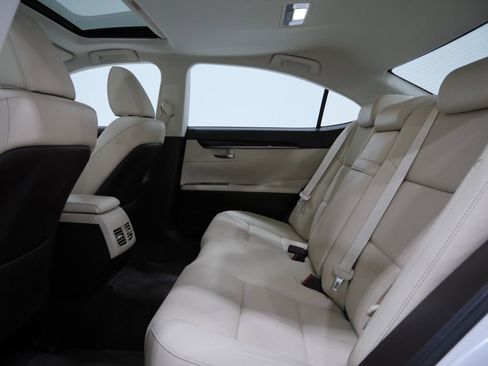 Used 2018 Lexus ES 350 w/ Premier Package FWD image 26