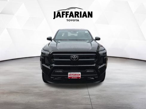 New 2025 Toyota Tacoma SR5 image 7