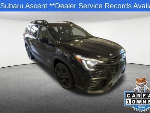 Used 2025 Subaru Ascent Onyx Edition image 2