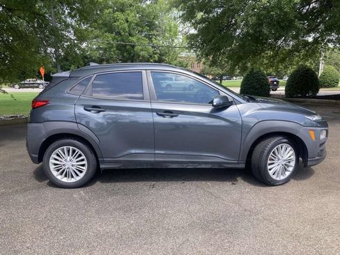Used 2019 Hyundai Kona SEL FWD image 2