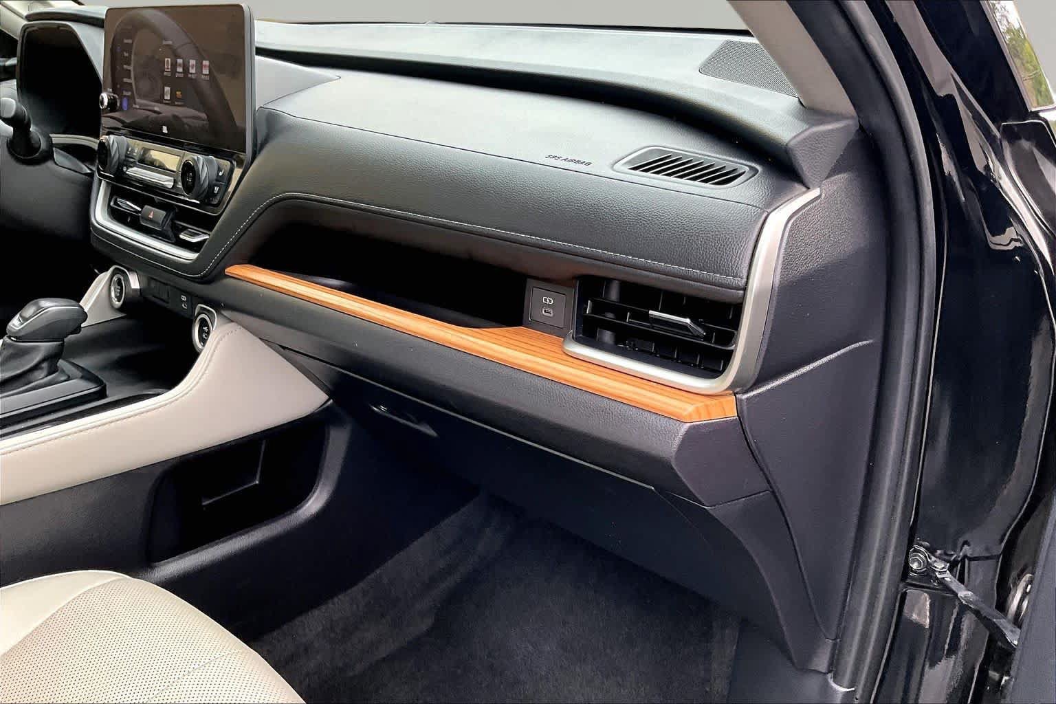 Certified 2025 Toyota Grand Highlander AWD image 19