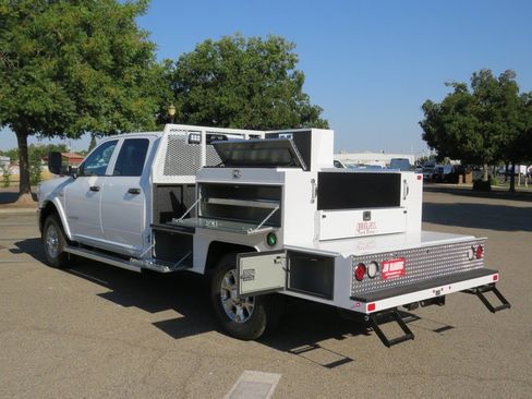 New 2022 RAM 3500 Tradesman w/ Chrome Appearance Group image 2