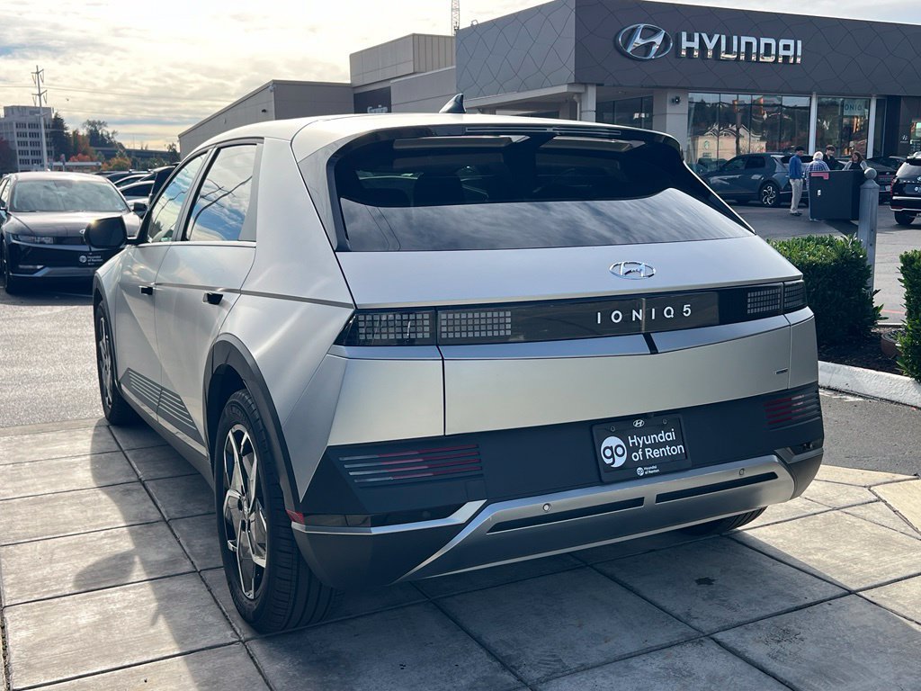 Certified 2024 Hyundai Ioniq 5 SEL AWD/4WD image 11
