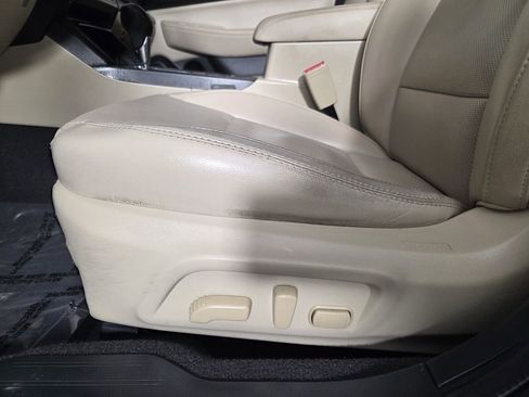 Used 2015 Subaru Legacy 2.5i Limited image 32