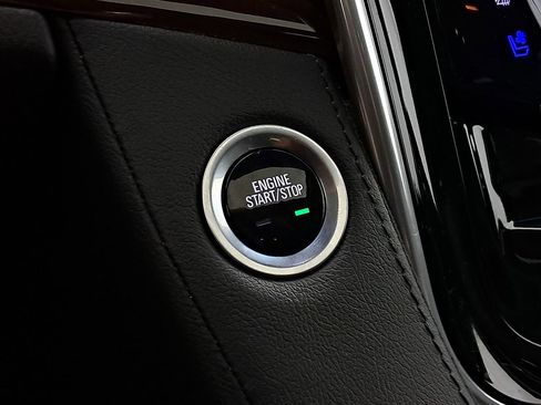 Used 2020 Cadillac Escalade ESV Luxury image 28