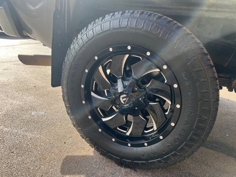 Used 2012 GMC Sierra 2500 SLT w/ SLT Convenience Package image 29