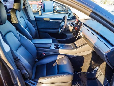 Used 2024 Tesla Model Y Performance image 18